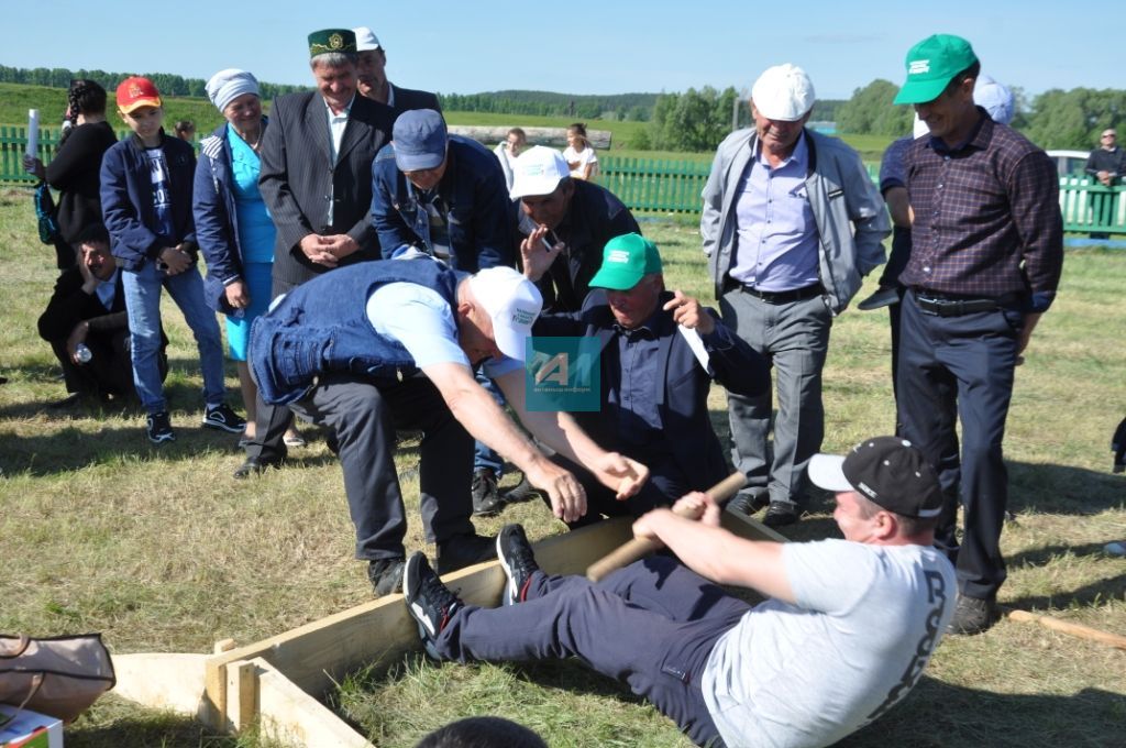 АВЫЛЛАРДА САБАНТУЙЛАР ГӨРЛИ : Чалманарат Сабантуеннан иң шәп 77 ФОТО