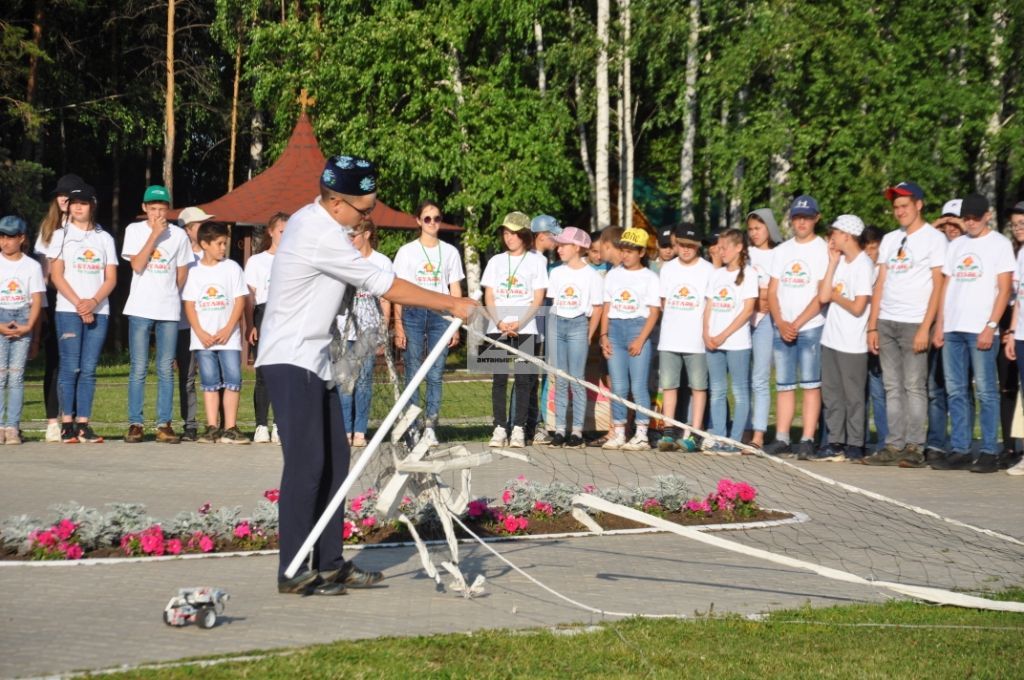 ФОТОМИЗГЕЛЛӘР: "Бүләк"тә икенче смена төгәлләнде