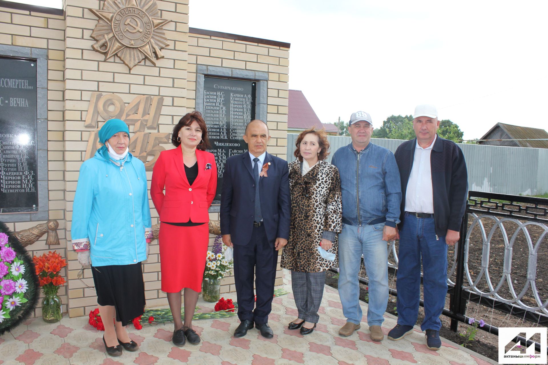 Михайловка авылында өр-яңа обелиск ачылды