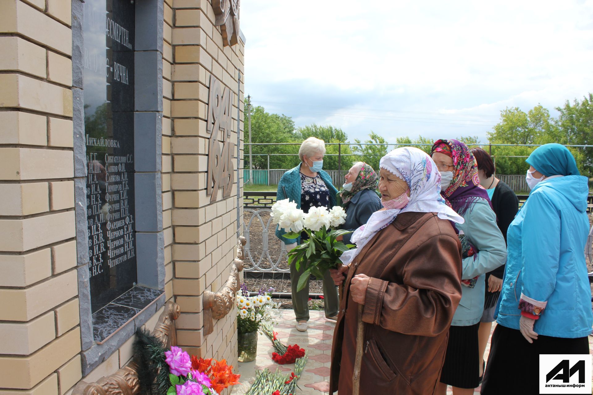 Михайловка авылында өр-яңа обелиск ачылды