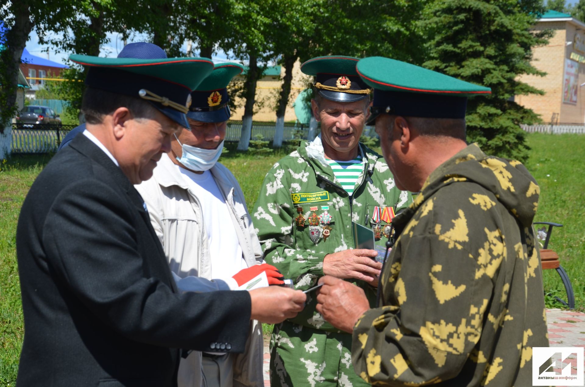 Чик сакчылары һәйкәл ачылу тантанасын билгеләп уздылар