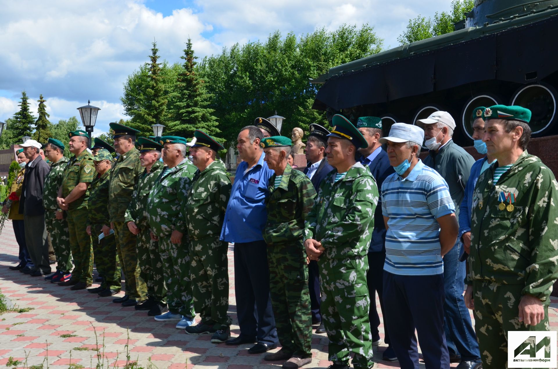 Чик сакчылары һәйкәл ачылу тантанасын билгеләп уздылар