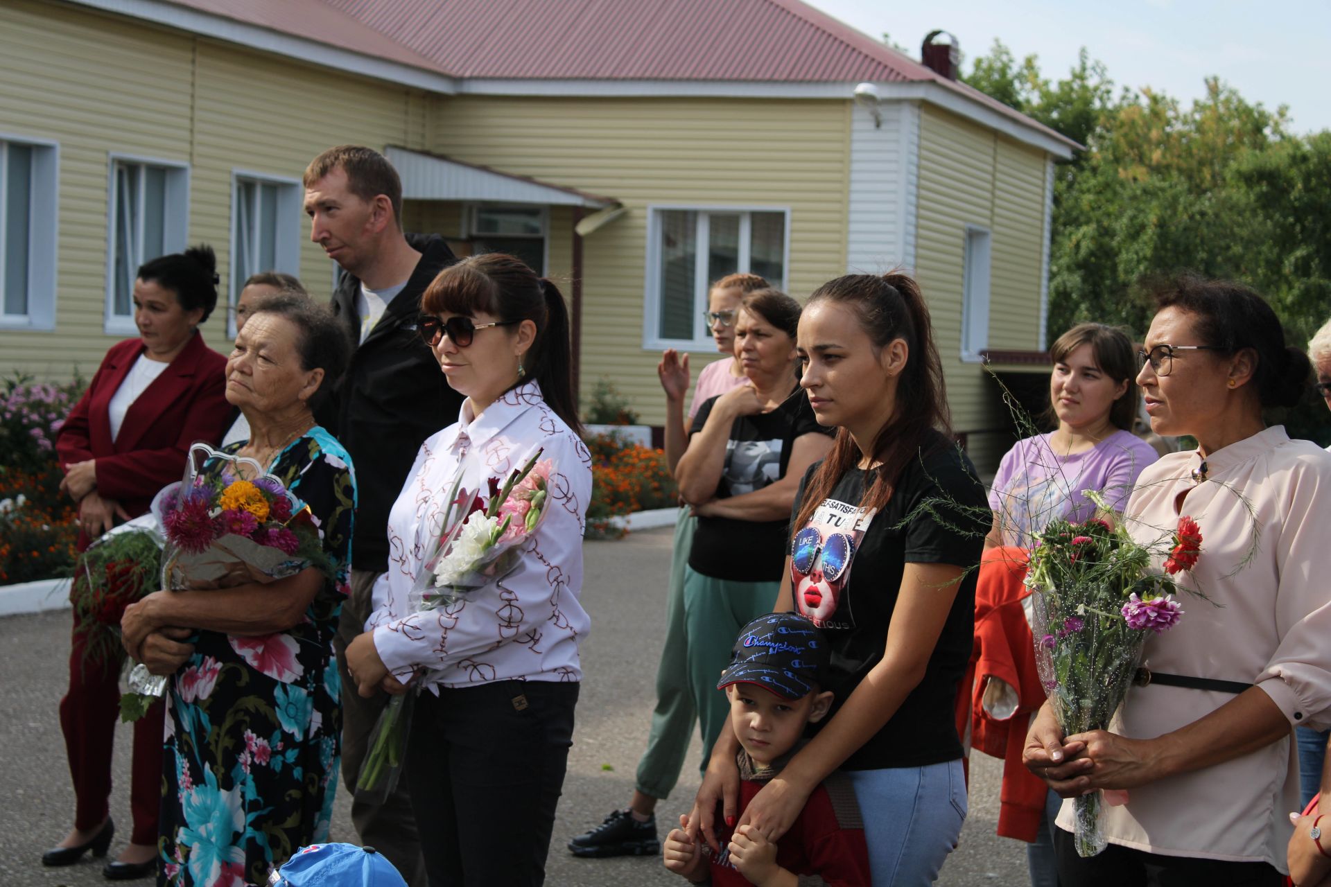 Бүген Украинадагы хәрби хәрәкәтләрдә батырларча һәлак булган Сергей Мосоловның исеме мәңгеләштерелде