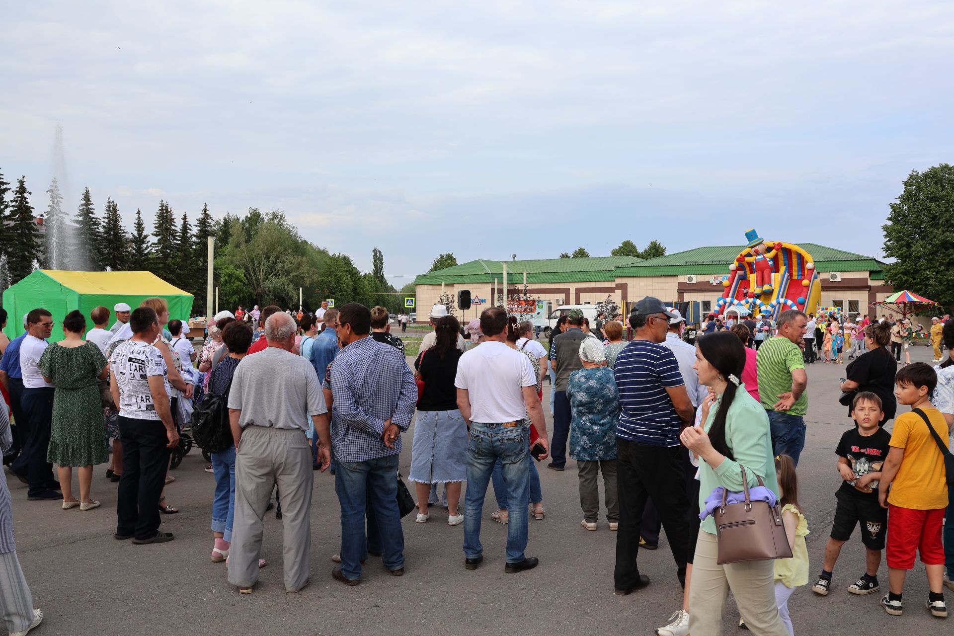 Районыбызда беренче тапкыр үткәрелүче Эшмәкәрләр ярминкәсеннән безнең фоторепортаж