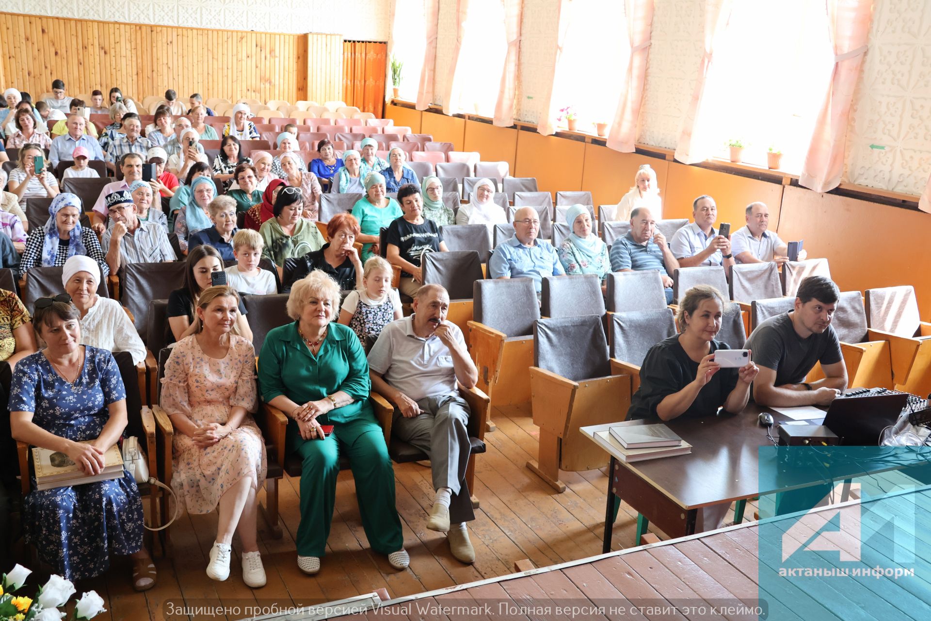 Дибәҗә Каюмованы искә алу чарасыннан фоторепортаж