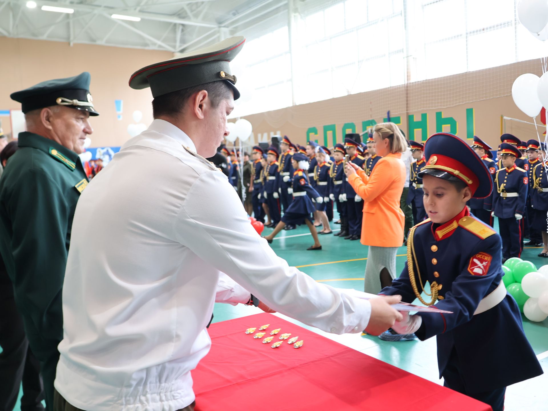 Советлар Союзы Герое Хәсән Заманов исемендәге кадет мәктәбендә ант кабул итү тантанасы