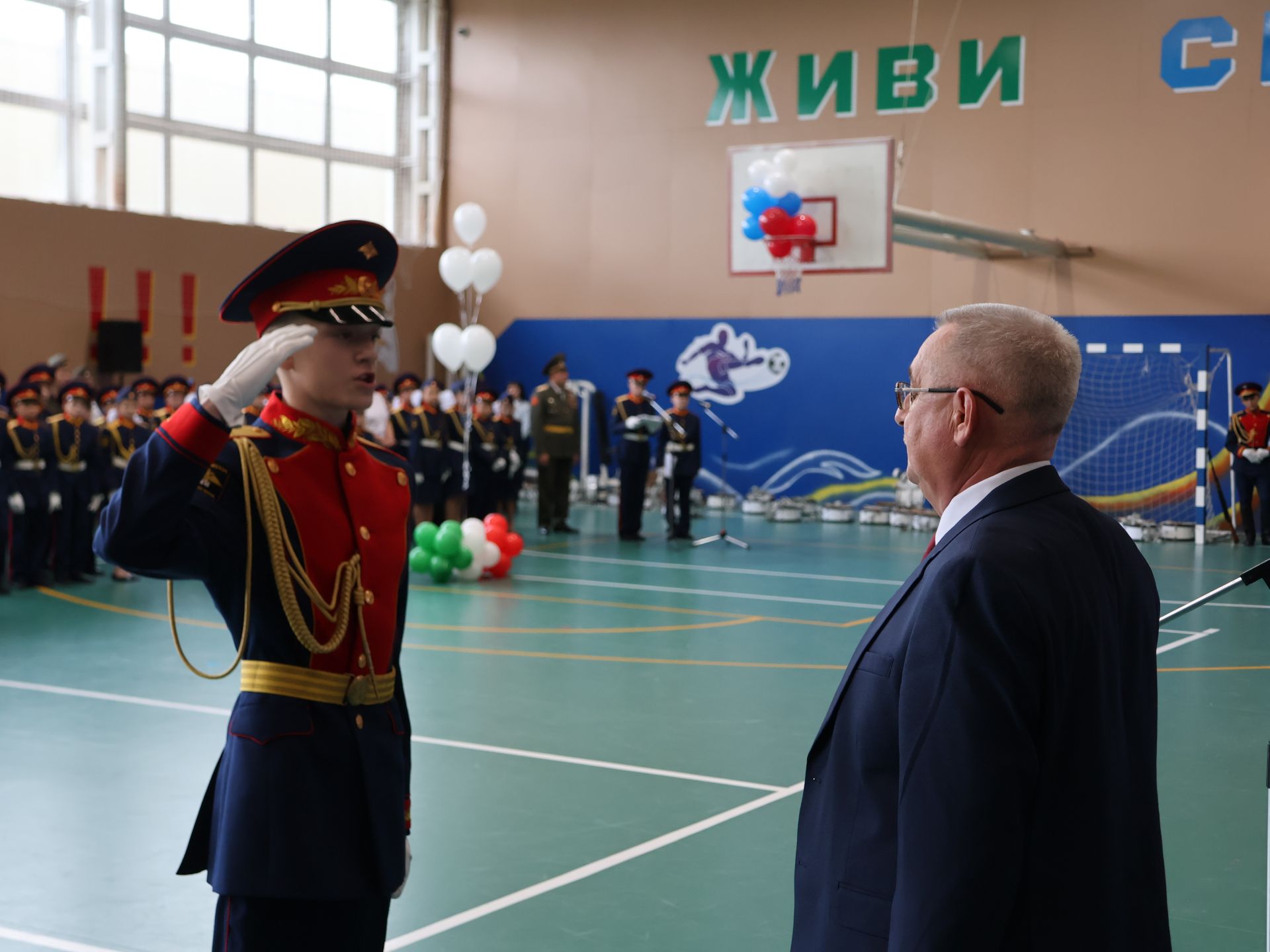 Советлар Союзы Герое Хәсән Заманов исемендәге кадет мәктәбендә ант кабул итү тантанасы