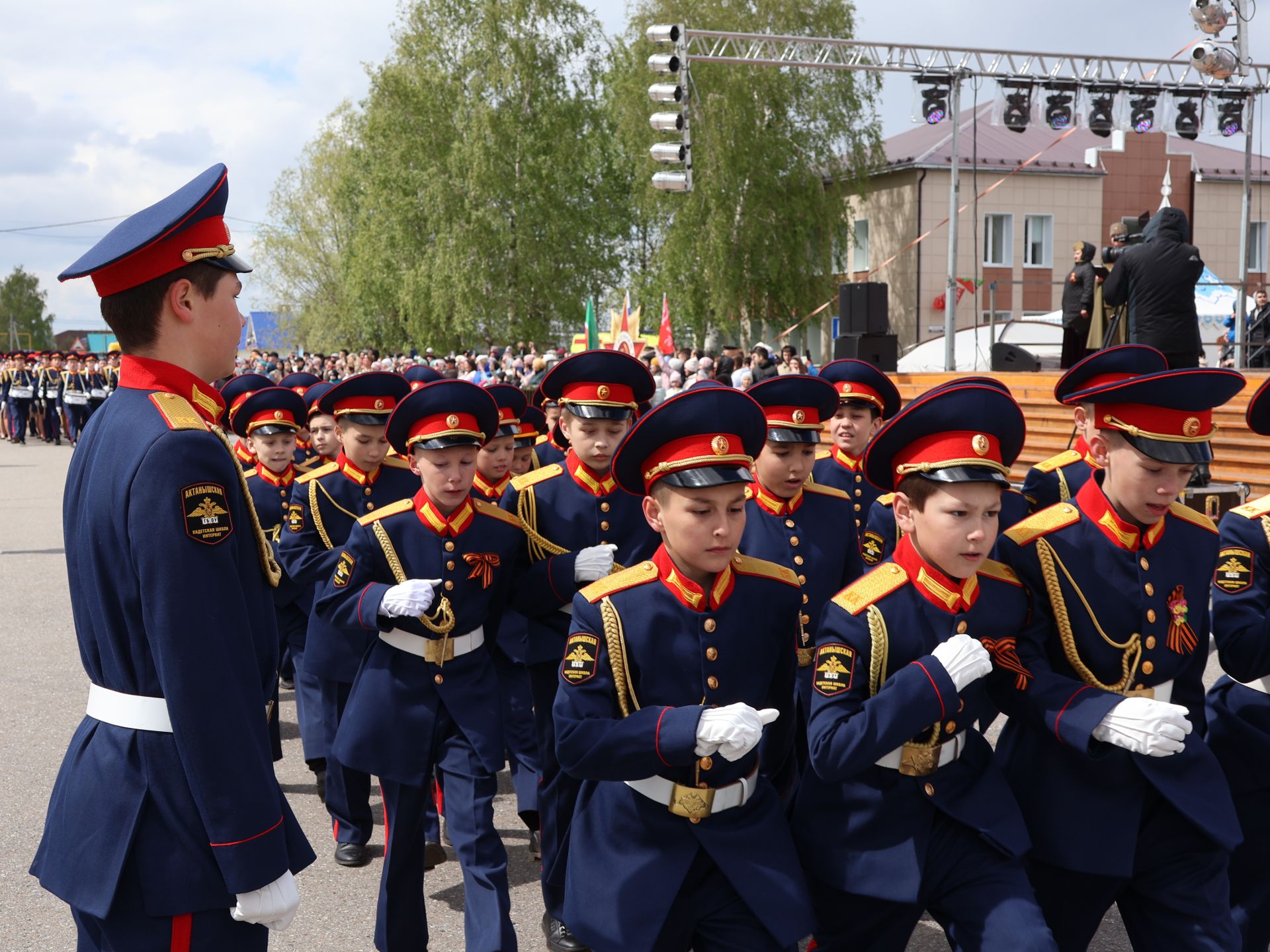 Бөек Җиңүгә 79 ел: Актанышта "Хәтер кайтавазы" бәйрәм тантанасыннан фоторепортаж