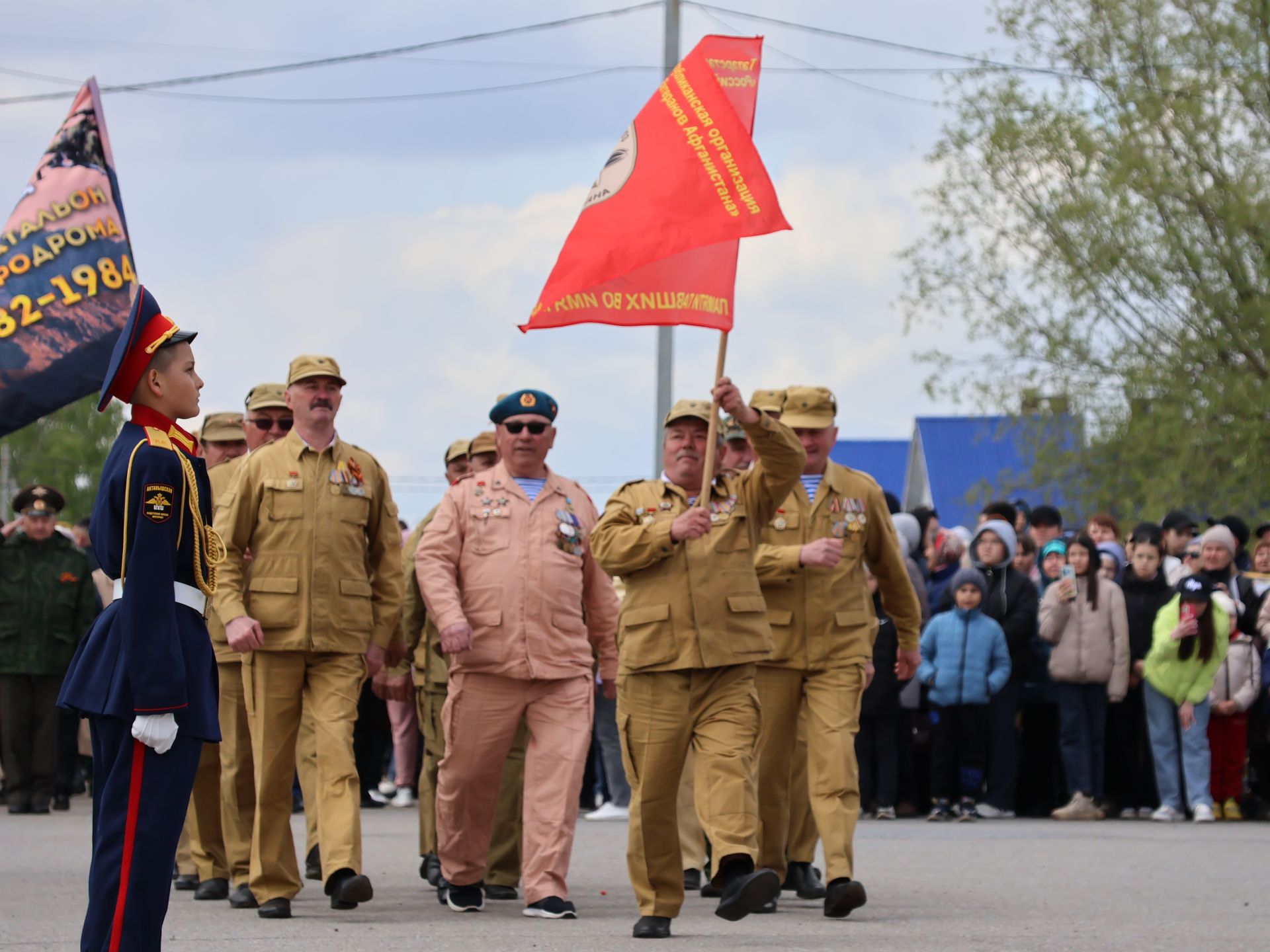 Бөек Җиңүгә 79 ел: Актанышта "Хәтер кайтавазы" бәйрәм тантанасыннан фоторепортаж