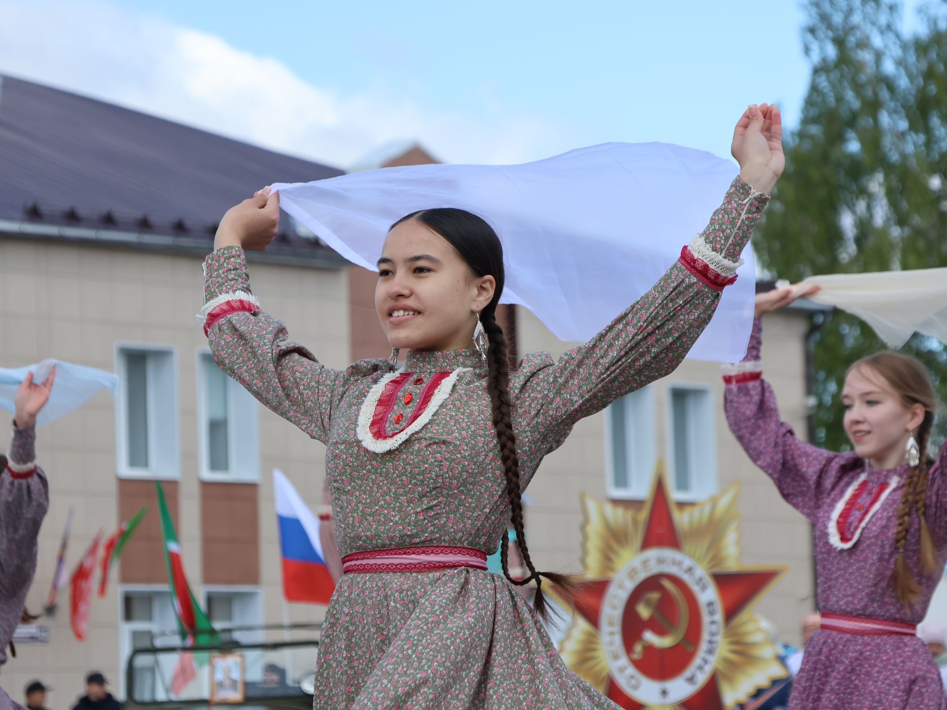 Бөек Җиңүгә 79 ел: Актанышта "Хәтер кайтавазы" бәйрәм тантанасыннан фоторепортаж