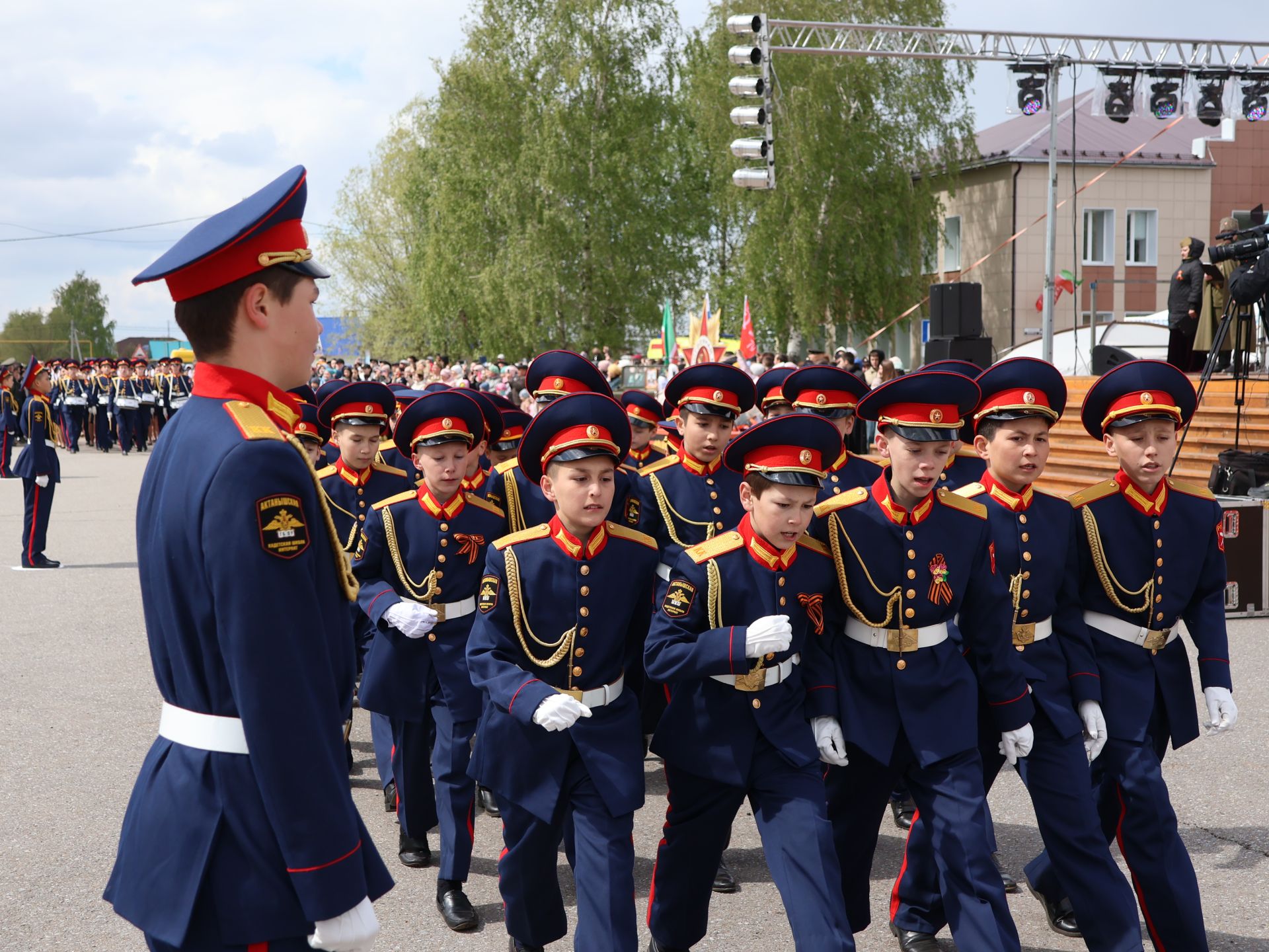 Бөек Җиңүгә 79 ел: Актанышта "Хәтер кайтавазы" бәйрәм тантанасыннан фоторепортаж