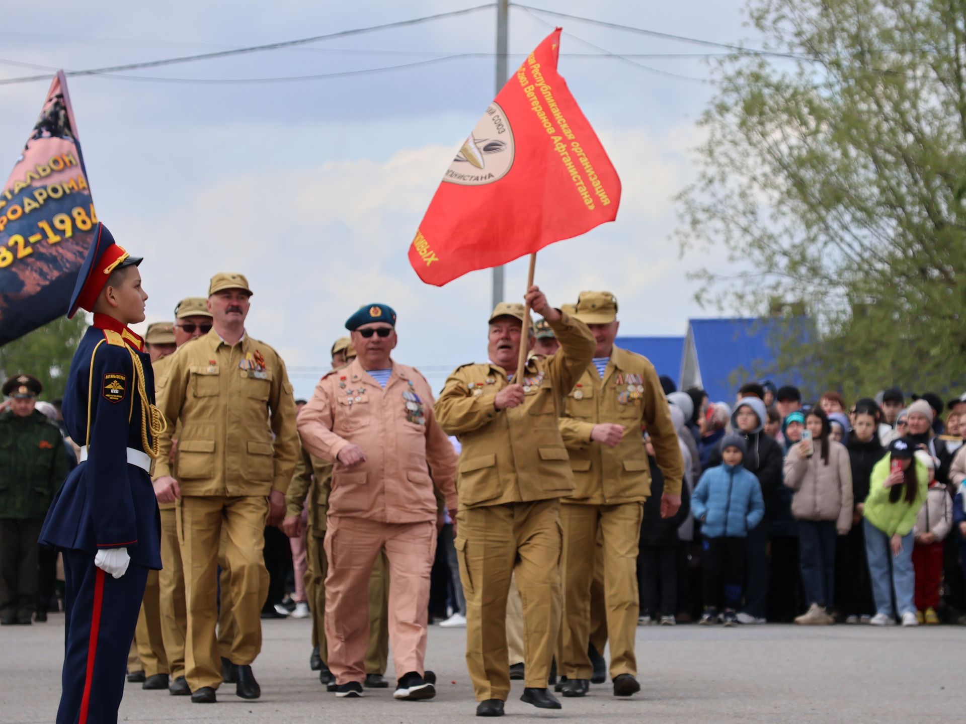 Бөек Җиңүгә 79 ел: Актанышта "Хәтер кайтавазы" бәйрәм тантанасыннан фоторепортаж