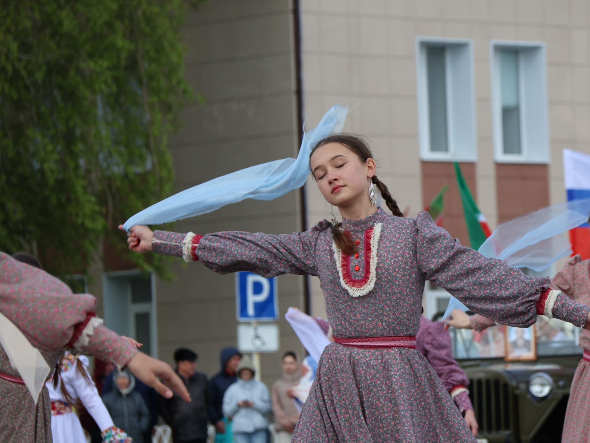 Бөек Җиңүгә 79 ел: Актанышта "Хәтер кайтавазы" бәйрәм тантанасыннан фоторепортаж