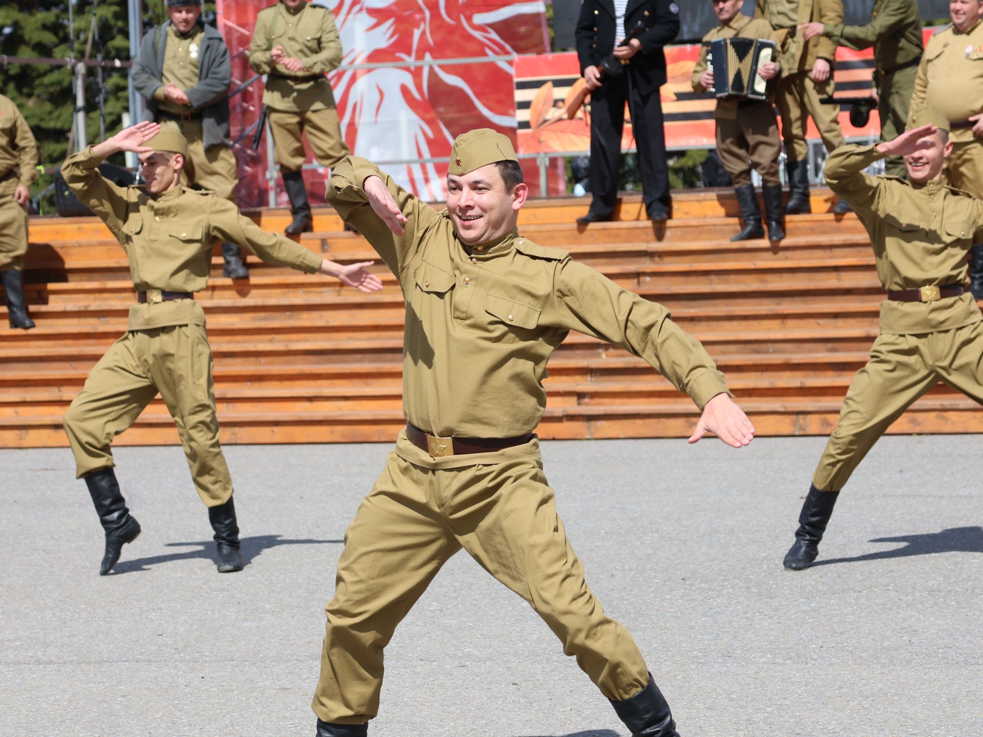 Бөек Җиңүгә 79 ел: Актанышта "Хәтер кайтавазы" бәйрәм тантанасыннан фоторепортаж