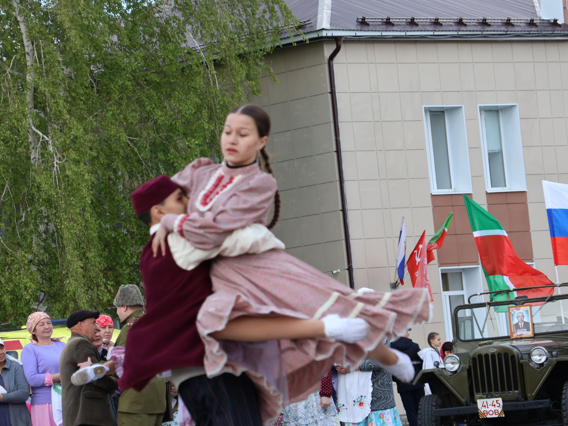 Бөек Җиңүгә 79 ел: Актанышта "Хәтер кайтавазы" бәйрәм тантанасыннан фоторепортаж