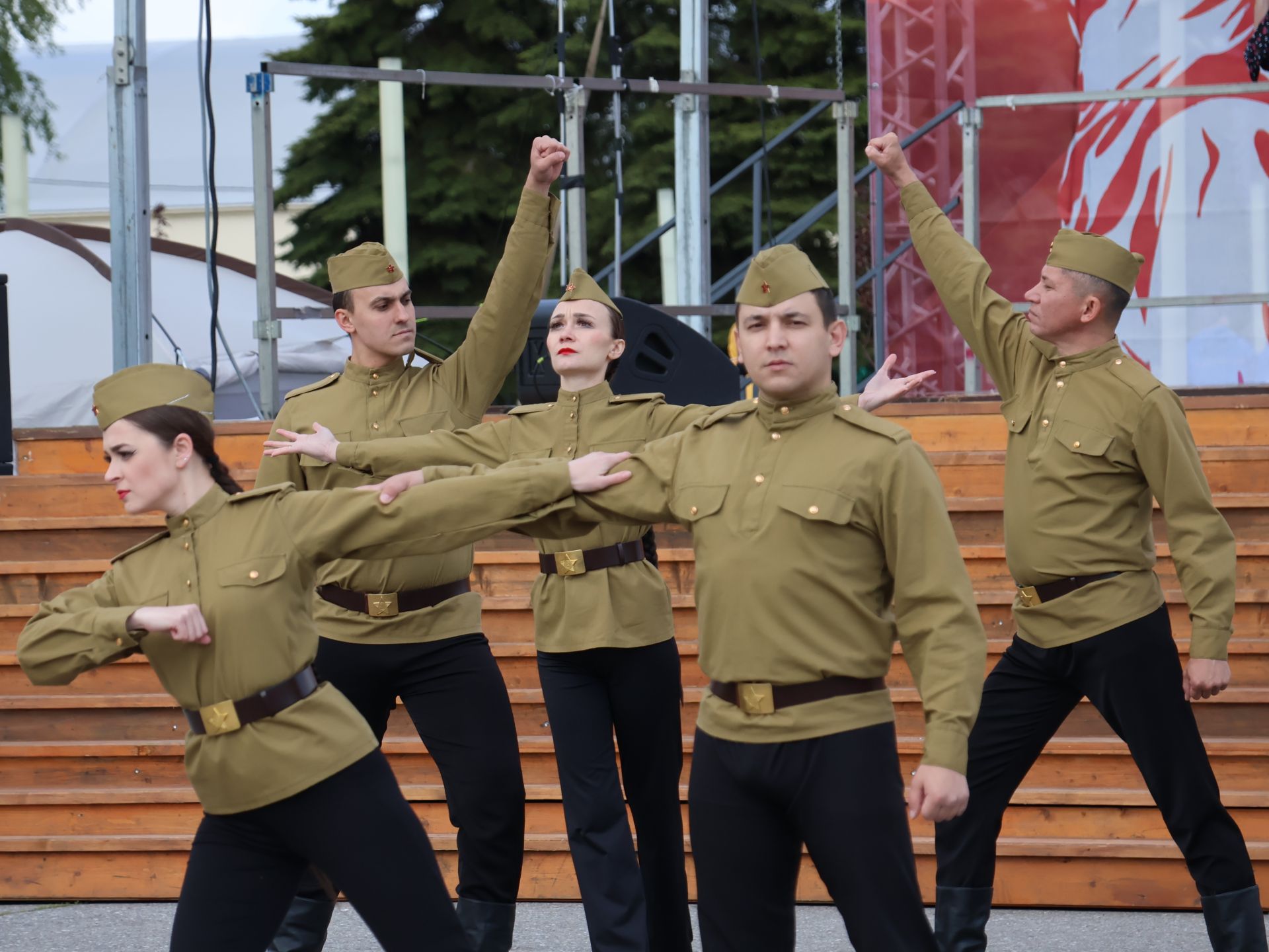 Бөек Җиңүгә 79 ел: Актанышта "Хәтер кайтавазы" бәйрәм тантанасыннан фоторепортаж