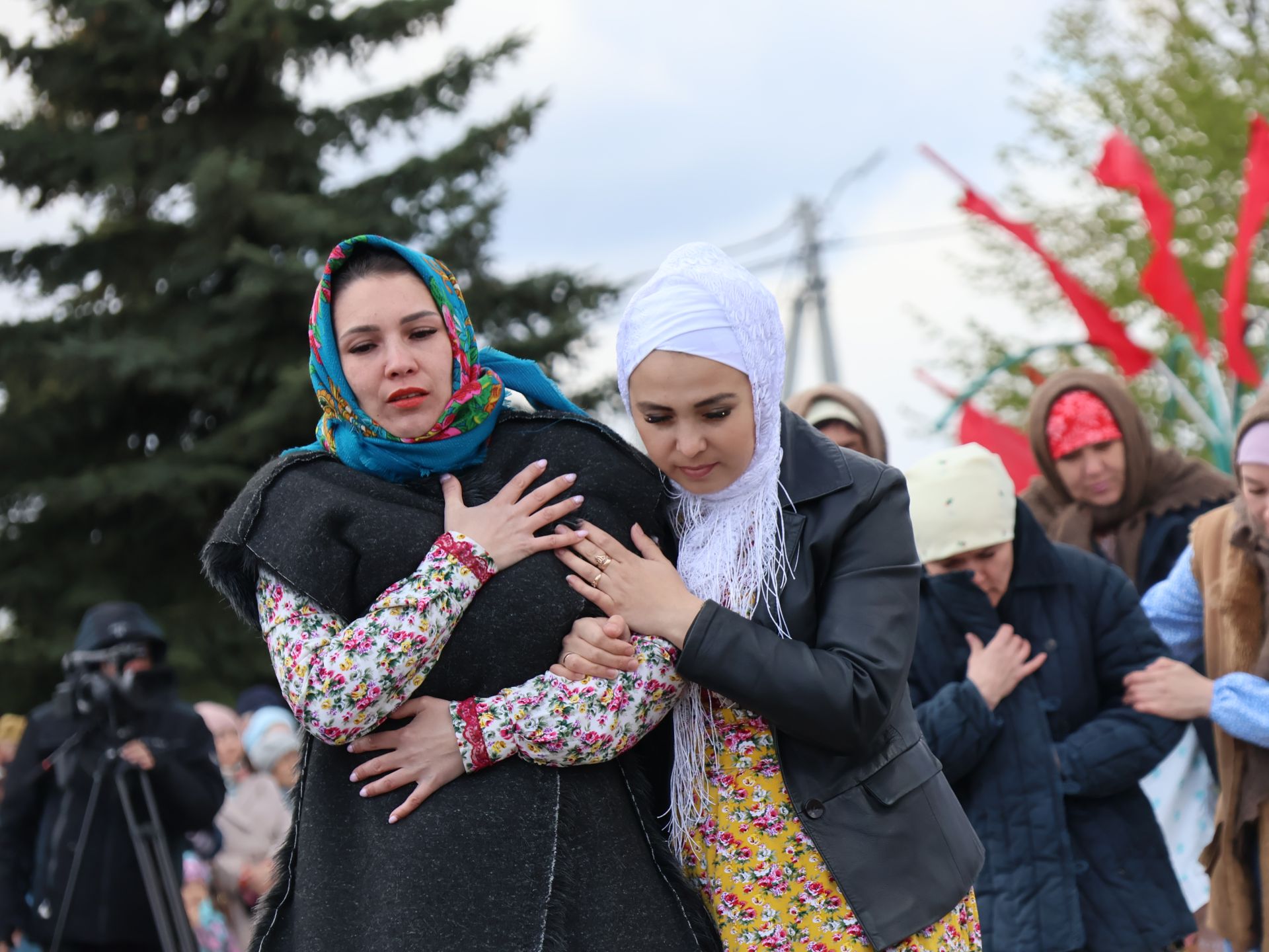 Бөек Җиңүгә 79 ел: Актанышта "Хәтер кайтавазы" бәйрәм тантанасыннан фоторепортаж