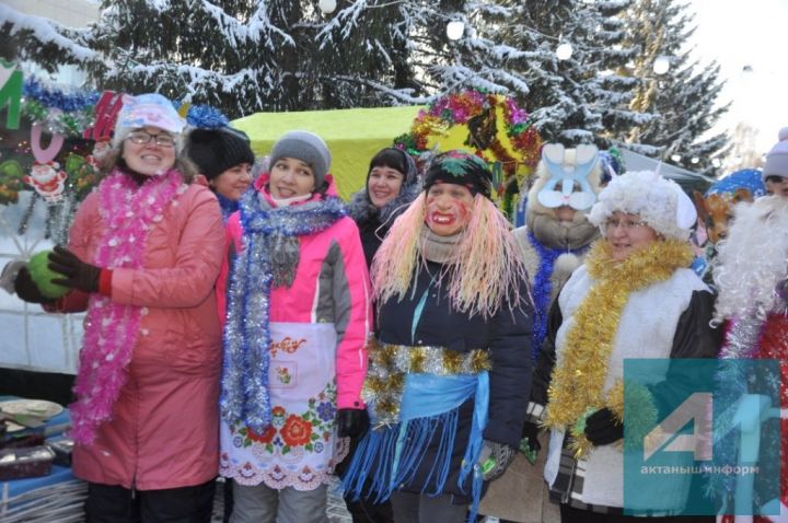 ЭКСКЛЮЗИВ: Актанышта бик үзенчәлекле, шаккаттыргыч ярминкә үтте (ФОТОМИЗГЕЛЛӘР)