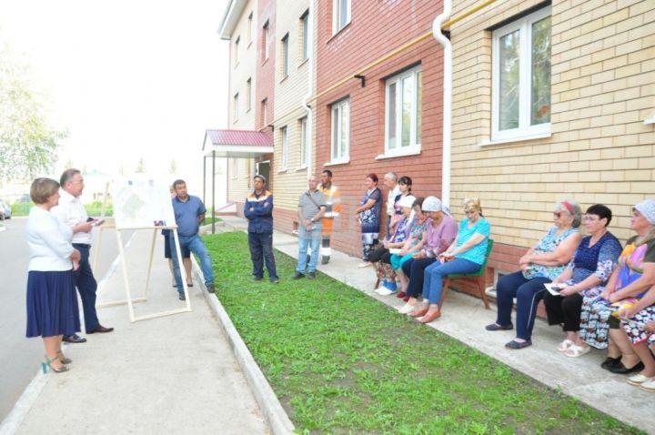 СӨЕНЕЧЛЕ ХӘБӘР: Актанышта икенче ишегалды “Бердәм Россия”  партиясе проектына кертелде (+ФОТОЛАР)