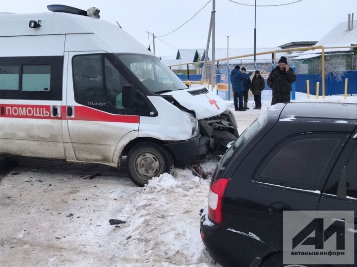 Төньяк урамы белән Баян Дәүләтов урамы киселешендә юл-транспорт һәлакәте