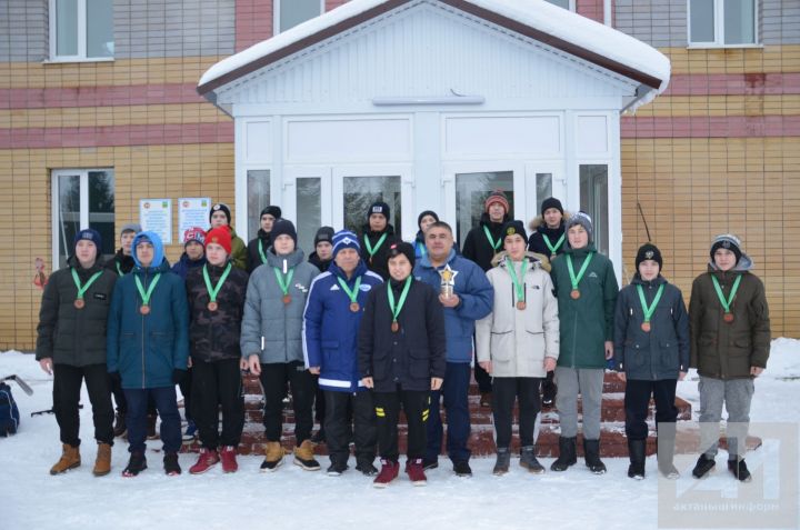 «Алтын алка» Бөтенрәссәй ярышларында Актанышның  "Лачын" командасы 16 команда арасында лаеклы өченче урынны яулады.