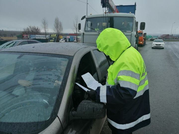 «ЮХИДИ инспекторы өч штрафым җыелганын әйтте»: ни өчен «Госуслуги» порталы аша штрафлар килми башлаган?