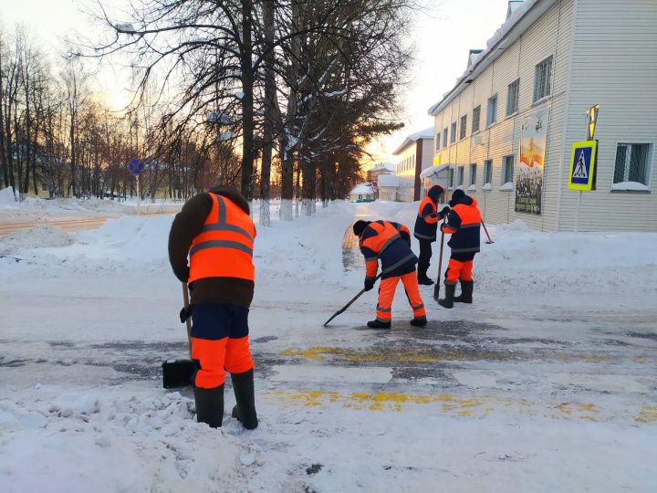 «Актаныш юллары» хезмәтчәннәре: “Иртәнге 4 сәгатьтән үк эштә без”