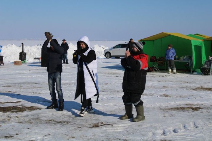 Иске Иделдә балыкчылар бәйгесе уза- фоторепортаж