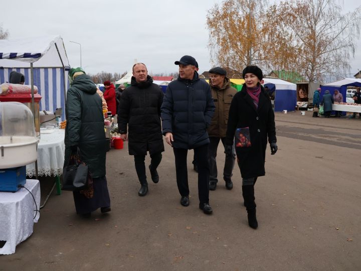 Ярминкәгә рәхим итегез: Актанышта Халыклар бердәмлеге көненә багышланган сәүдә бәйрәме уза