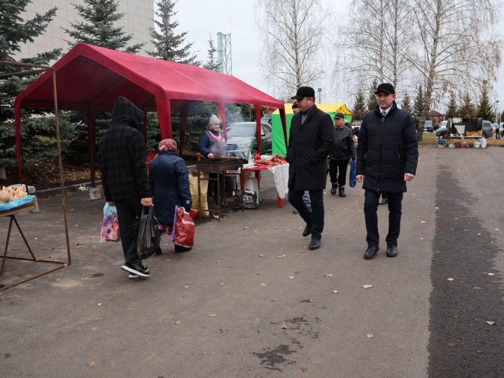 Ярминкәгә рәхим итегез: Актанышта Халыклар бердәмлеге көненә багышланган сәүдә бәйрәме уза