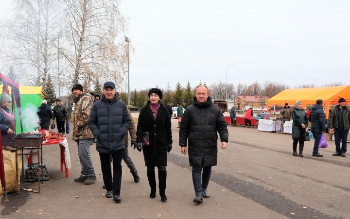 Ярминкәгә рәхим итегез: Актанышта Халыклар бердәмлеге көненә багышланган сәүдә бәйрәме уза