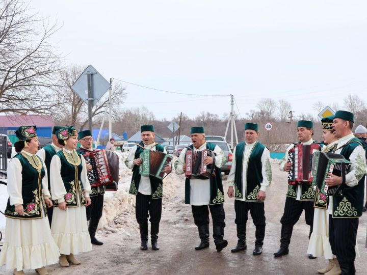 Бүген Түбән Яхшыйда төзекләндерүдән соң авыл клубы ачылды