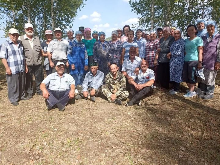 «Асылъяр» белән «Хәзинә» дуслык күперендә очрашты