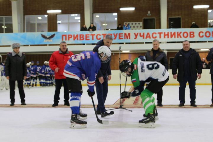 Актанышта «Алтын алка» - яшь хоккейчыларның Бөтенроссия ярышының республика этабы финал уеннары старт алды