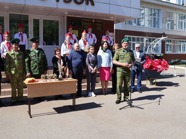 Технология техникумында чик сакчылары берләшмәсен оештырган педагог Илшат Измайлов истәлегенә хәрби-спорт уеннары уза