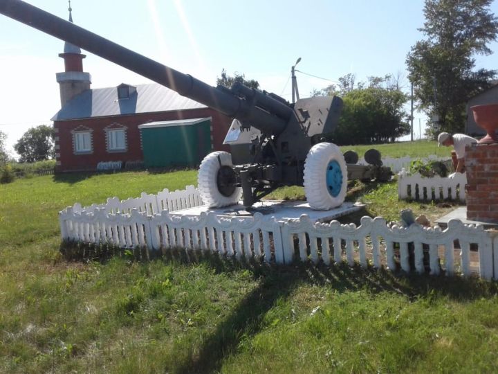 Казандагы Актаныш якташлык җәмгыяте җитәкчесе Вәсим Вахитов райондашларны Җиңү бәйрәме белән котлады