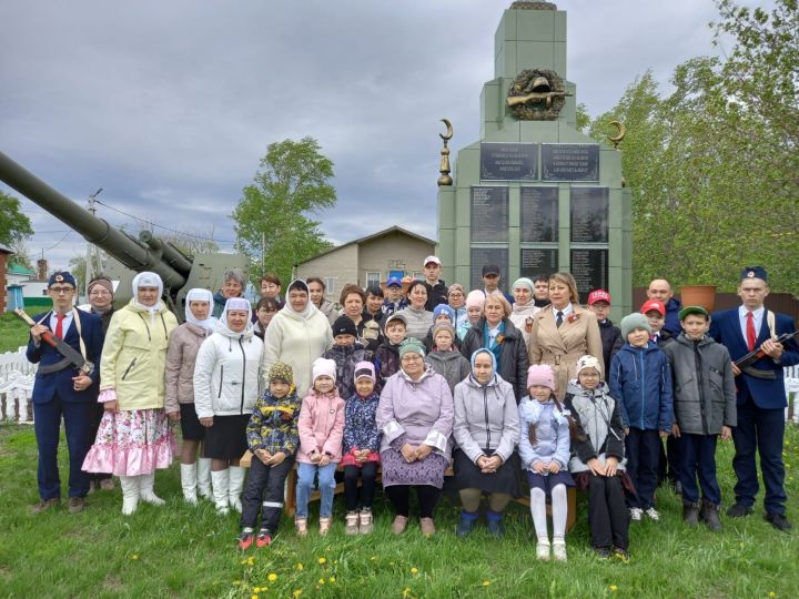 Казандагы Актаныш якташлык җәмгыяте җитәкчесе Вәсим Вахитов райондашларны Җиңү бәйрәме белән котлады