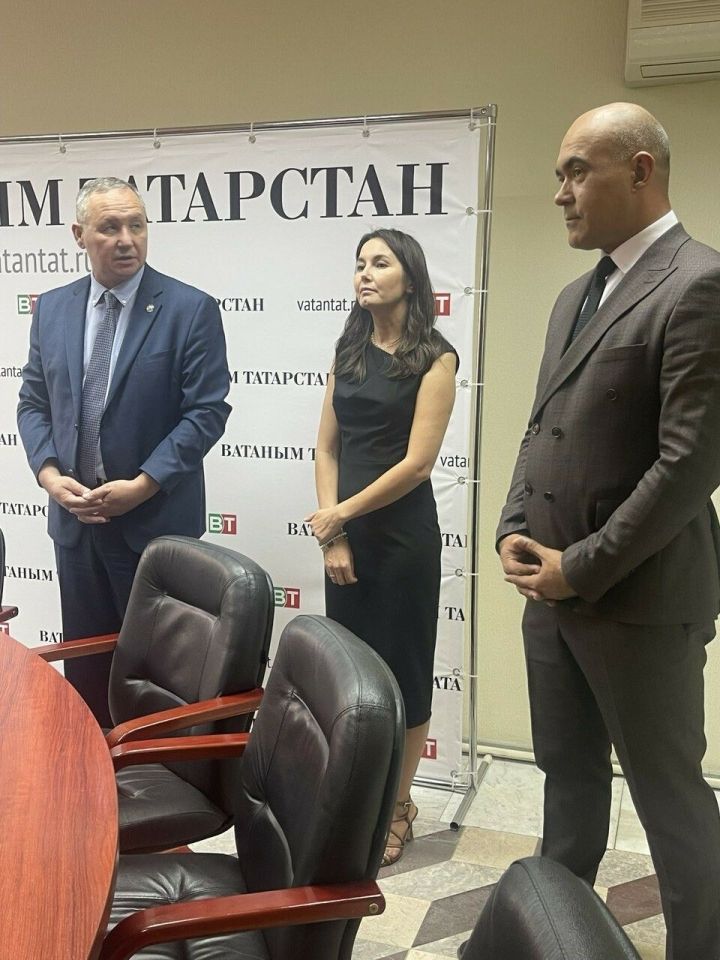 Якташыбыз Илназ Фазуллин- «Ватаным Татарстан» газетасының баш мөхәррире