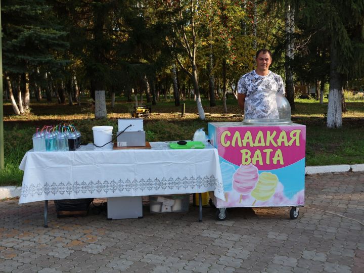 Бүген Актанышлыларны «Җырлы сәяхәт» көтә: Әзерлек зур, артистлар килде, сату һәм уен нокталары эшли